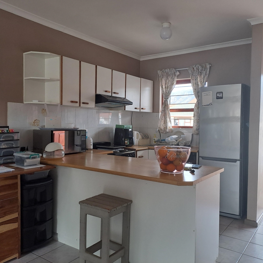 2 Bedroom Property for Sale in Whispering Pines Western Cape